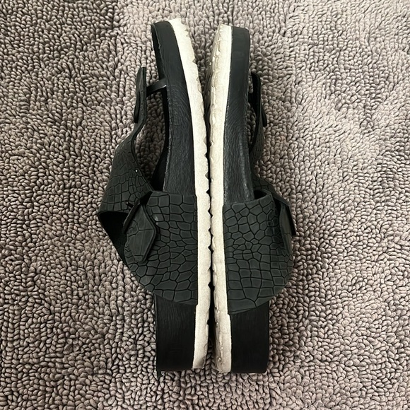 Black Animal Print Gizeh - Picture 2 of 3